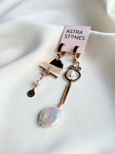 Load image into Gallery viewer, Asimetriski auskari ar Pērlēm