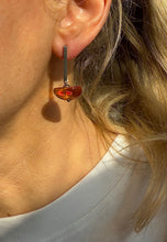 Load image into Gallery viewer, Auskari ar Dzintaru