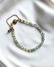 Load image into Gallery viewer, Rokassprādze ar Prenītu