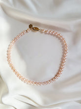 Load image into Gallery viewer, Kaklarota ar Pērlēm