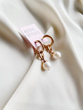 Load image into Gallery viewer, Auskari ar Pērlēm
