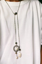 Load image into Gallery viewer, Kaklarota kulons ar Pērlēm