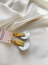 Load image into Gallery viewer, Auskari ar Gliemežvāku