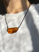 Load image into Gallery viewer, Kaklarota ar Dzintaru