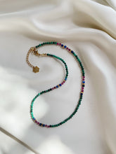 Load image into Gallery viewer, Kaklarota ar Malahītu, Lazurītu, Rubīnu