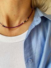 Load image into Gallery viewer, Kaklarota ar Rubīnu, Opālu, Turmalīnu