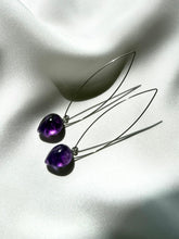 Load image into Gallery viewer, Auskari ar Ametistu