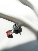 Load image into Gallery viewer, Piespraude ar Rodonītu