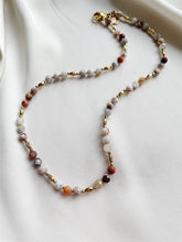 Load image into Gallery viewer, Kaklarota ar Ahātu