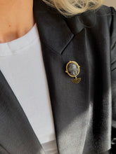 Load image into Gallery viewer, Piespraude ar Labradorītu