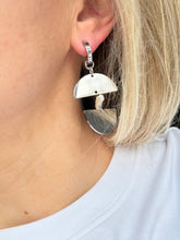 Load image into Gallery viewer, Auskari ar Pērlēm