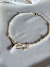 Load image into Gallery viewer, Kaklarota ar Pērlēm