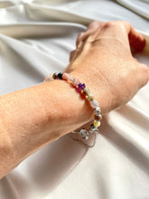 Load image into Gallery viewer, Rokassprādze ar Akmeņu Mix