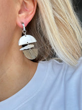 Load image into Gallery viewer, Auskari ar Pērlēm