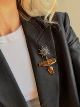 Load image into Gallery viewer, Piespraude ar Dzintaru