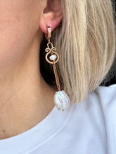 Load image into Gallery viewer, Asimetriski auskari ar Pērlēm