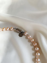 Load image into Gallery viewer, Kaklarota ar Pērlēm, Saules akmeni