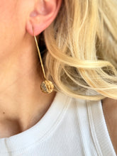 Load image into Gallery viewer, Auskari ar Jašmu