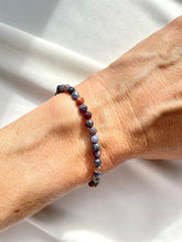 Load image into Gallery viewer, Rokassprādze ar Korundu