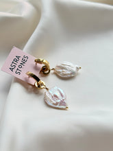 Load image into Gallery viewer, Auskari ar Pērlēm