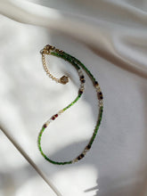 Load image into Gallery viewer, Kaklarota ar Diopsīdu, Granātu, Citrīnu