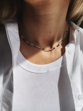 Load image into Gallery viewer, Kaklarota ar Akmeņu MIX