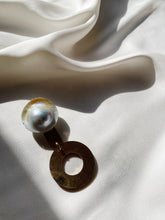 Load image into Gallery viewer, Piespraude ar Perlamutru