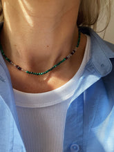 Load image into Gallery viewer, Kaklarota ar Malahītu, Granātu, Citrīnu