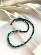 Load image into Gallery viewer, Kaklarota ar Malahītu