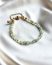 Load image into Gallery viewer, Rokassprādze ar Prenītu