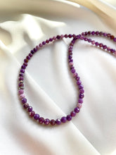 Load image into Gallery viewer, Kaklarota ar Lepidolītu