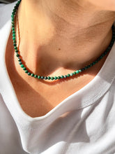 Load image into Gallery viewer, Kaklarota ar Smaragdu