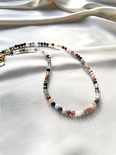 Load image into Gallery viewer, Kaklarota ar Akmeņu Mix