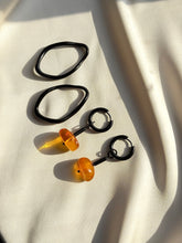 Load image into Gallery viewer, Auskari ar Dzintaru