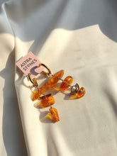 Load image into Gallery viewer, Asimetriski auskari ar Dzintaru