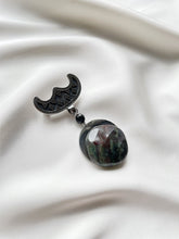 Load image into Gallery viewer, Piespraude ar Ahātu