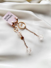 Load image into Gallery viewer, Asimetriski auskari ar Kvarcu