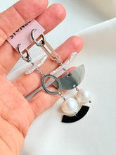 Load image into Gallery viewer, Asimetriski auskari ar Pērlēm