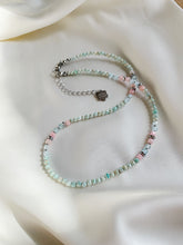 Load image into Gallery viewer, Kaklarota ar Jašmu, Opālu, Topāzu