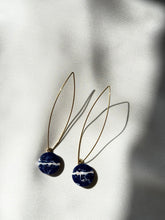 Load image into Gallery viewer, Auskari ar Sodalītu