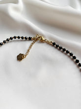 Load image into Gallery viewer, Kaklarota ar Špineli, Hematītiem