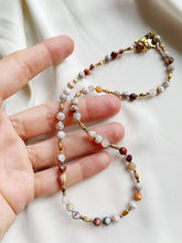 Load image into Gallery viewer, Kaklarota ar Ahātu