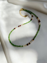 Load image into Gallery viewer, Kaklarota ar Diopsīdu, Granātu, Citrīnu