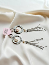 Load image into Gallery viewer, Auskari ar Pērlēm un manžeti