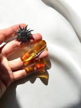 Load image into Gallery viewer, Piespraude ar Dzintaru