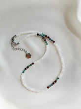 Load image into Gallery viewer, Kaklarota ar Mēness akmeni, Granātu, Turmalīnu