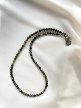 Load image into Gallery viewer, Kaklarota ar Fuksītu