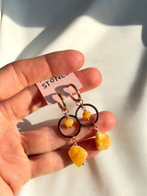 Load image into Gallery viewer, Auskari ar Dzintaru