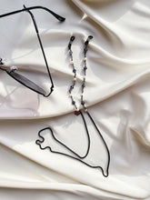 Load image into Gallery viewer, Briļļu ķēdīte ar Pērlēm, Jolītu