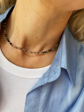 Load image into Gallery viewer, Kaklarota ar Dūmkvarcu, Oniksu, Turmalīns